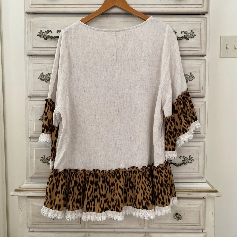 Umgee Leopard Linen Top - Picture 3 of 4